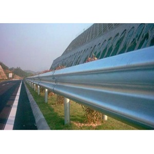 CSA-G40.20 China Factory Hot Sale Galvanized Corrugated Traffic Safety Barrier