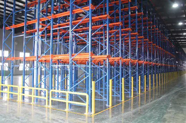 4000 Series Drive-In Racking System warehouse installation