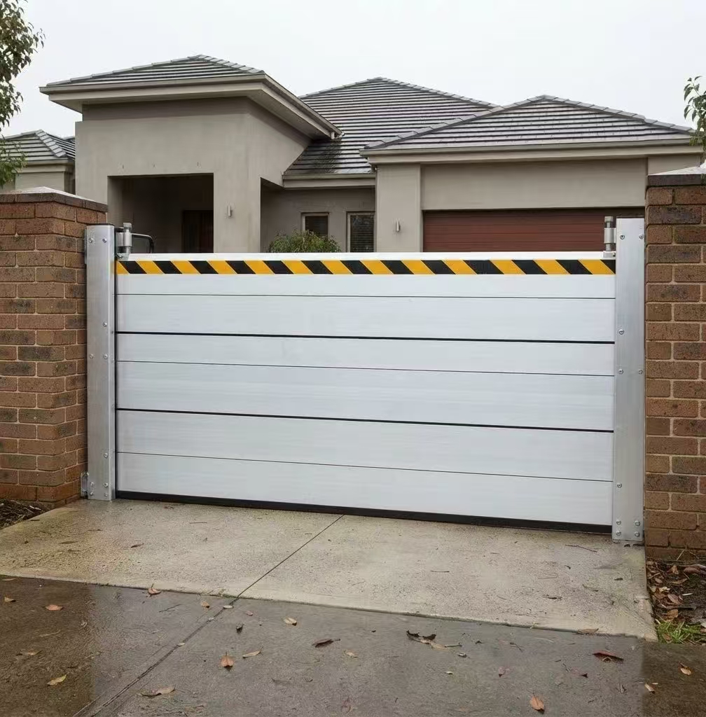 Modular Removable Flood Barrier Warehouse Aluminum Anti-Flood Control Barrier Heavy Duty Flood Defense System for Industrial Use