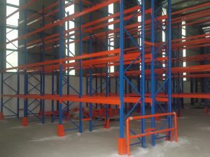 Heavy duty pallet rack beam levels view 3