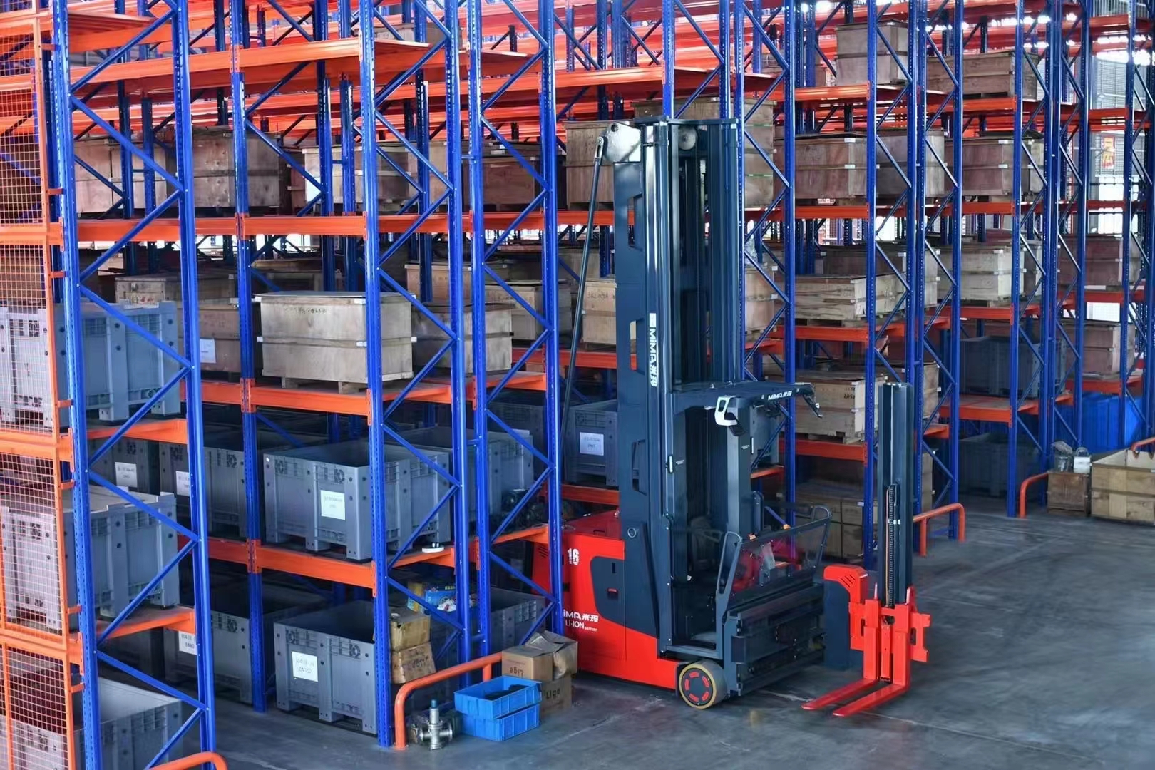 Narrow Aisle Racking Channel